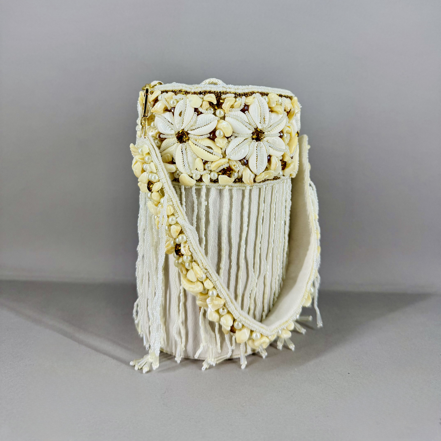 Shellaara – Ivory Bloom