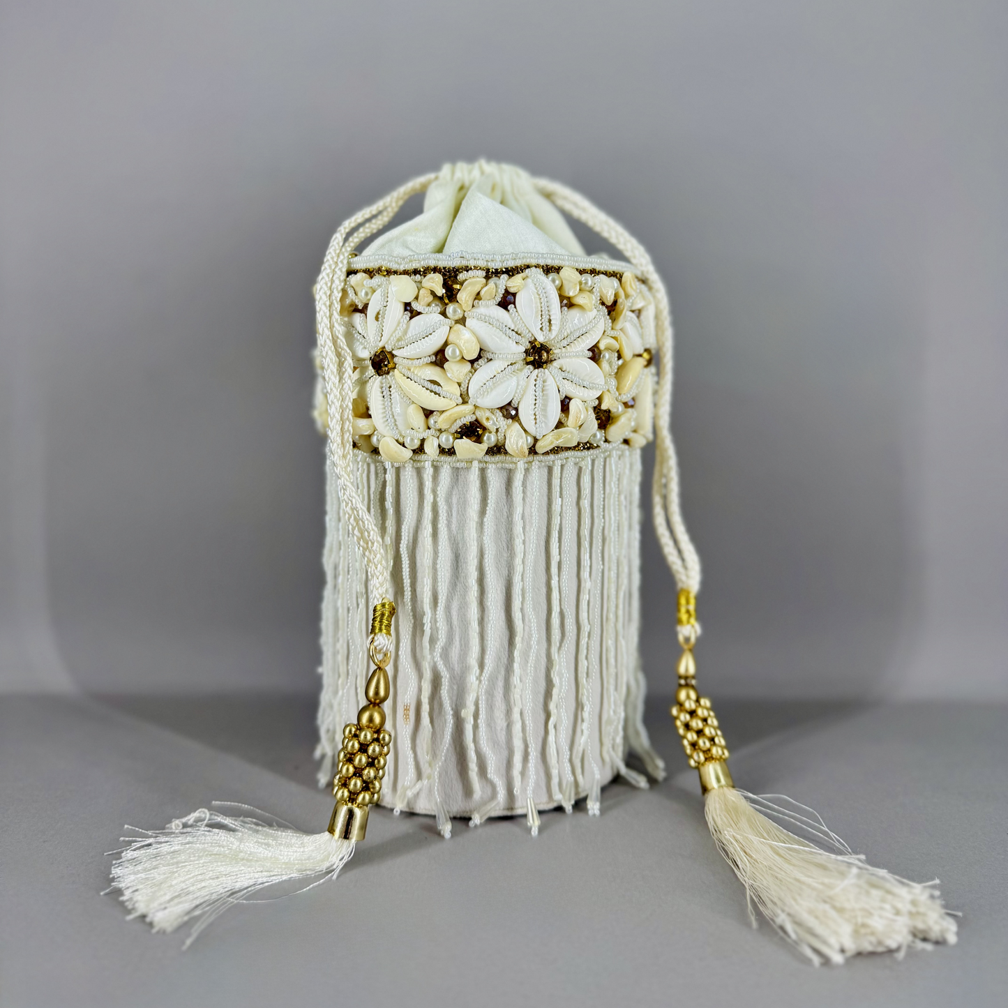 Shellaara – Ivory Bloom